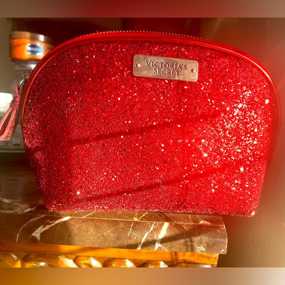 Victora secret purse makeup’s